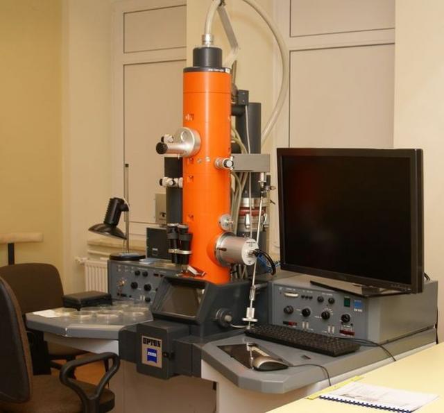 System kamery cyfrowej w systemie full frame do elektronowych mikroskopów transmisyjnych